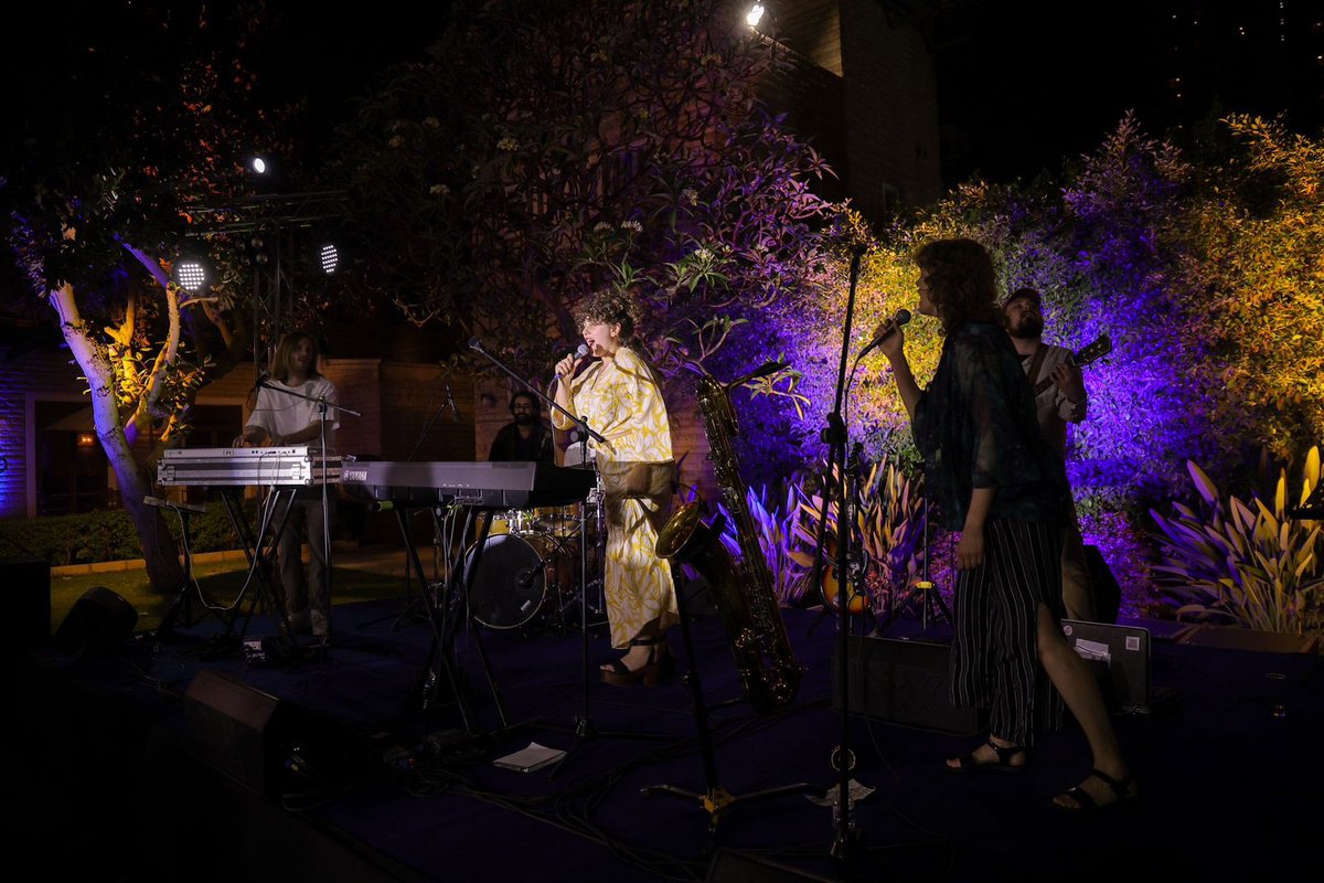 Culture is important in difficult times. Swedish-Syrian Kristina Iessa and her band playing in my garden yesterday. Next performance in Alexandria.