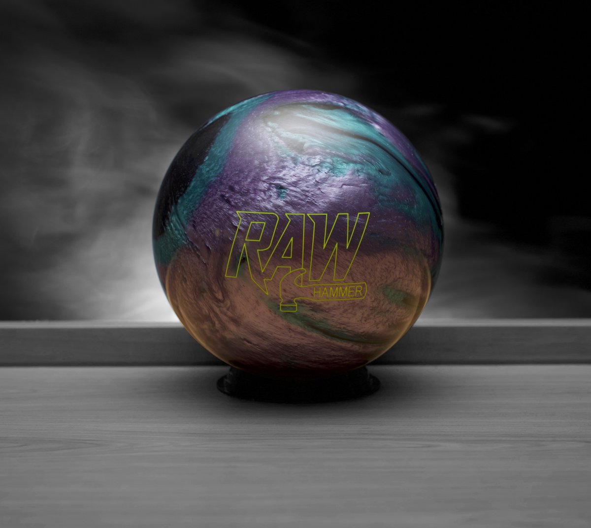 The new RAW Hammer Black/Purple/Teal Pearl! #HammerBowling #RAWHammer #NothingHitsLikeAHammer 🔨