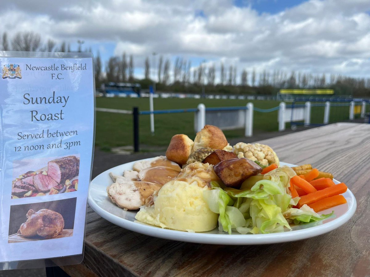 Our kitchen will be back open again this Sunday for our superb lunches. 12:00pm till 3:00pm £10 for adults 🍽 £3.95 Deserts 🍰 🦁⚪️🔵🦁