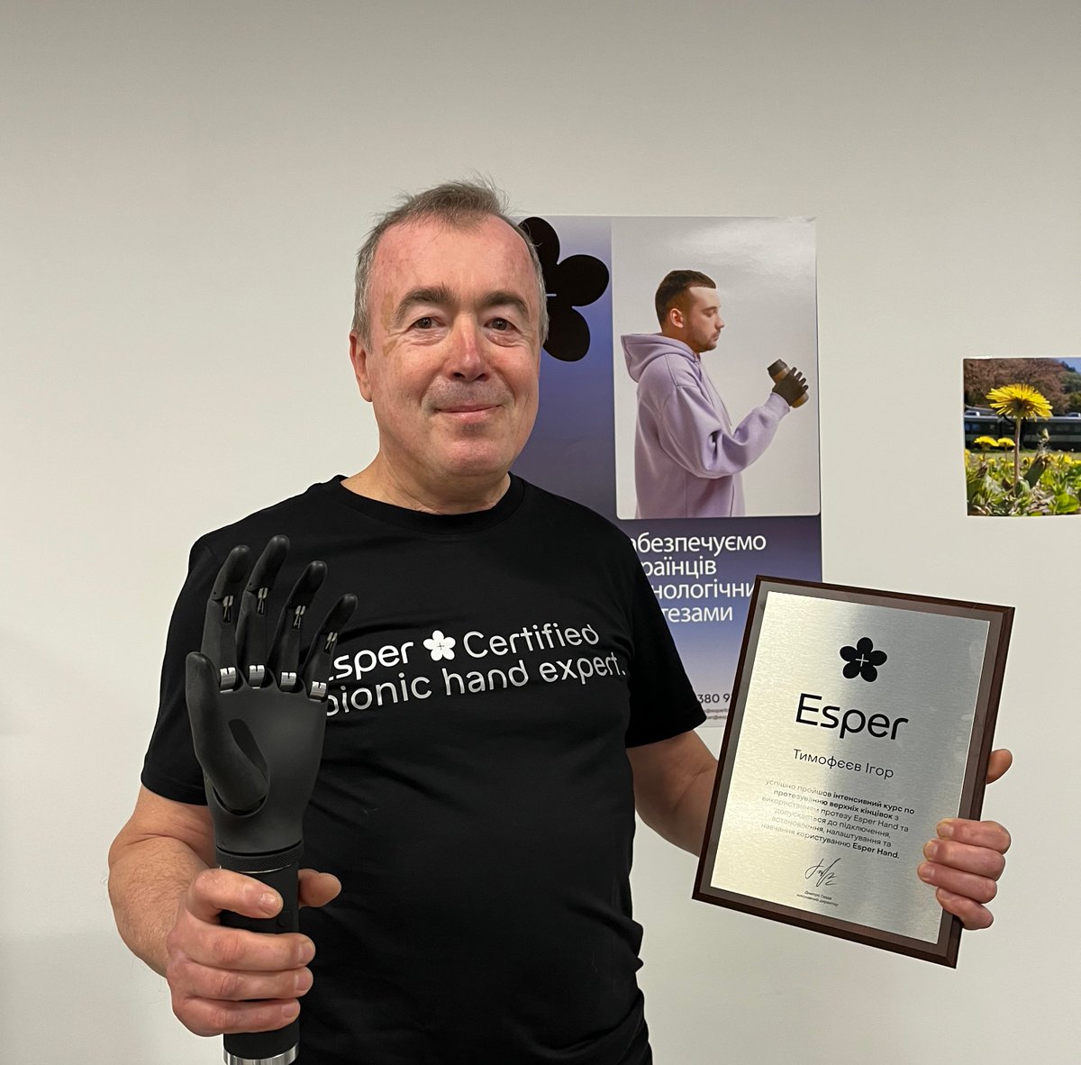 We present, the first Esper Bionics graduates 🥳 

5 prosthetists completed detailed, day-long training with our bionic hand. We are already anticipating the next workshop in a month! 

#EsperHand #prosthetics #prosthetists #bionichand