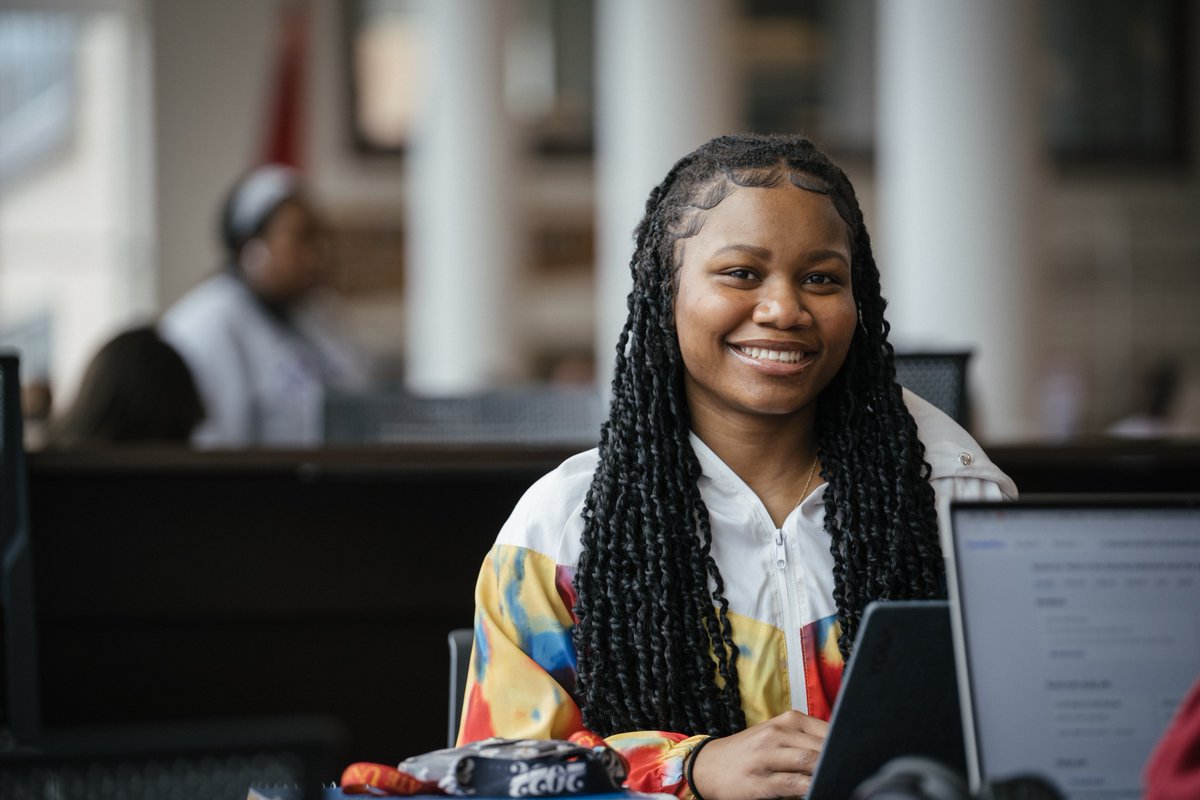 Summer classes start today! Good luck to our Bulldogs who are taking classes over the next couple months! 📚🙌💻