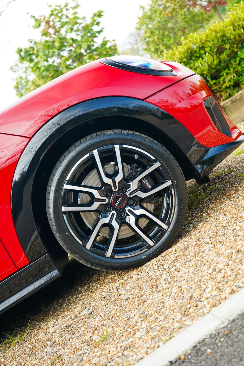 haminigroup's tweet photo. The gorgeous New MINI Cooper is here and we are utterly obsessed.
What are your thoughts on the latest member of the MINI Family?
#StephenJamesMINI #MINI #NewMINICooper #MINICooper #NewCars #MINIFamily #Enfield #Woolwich #Sidcup https://t.co/CB6okA0WJw