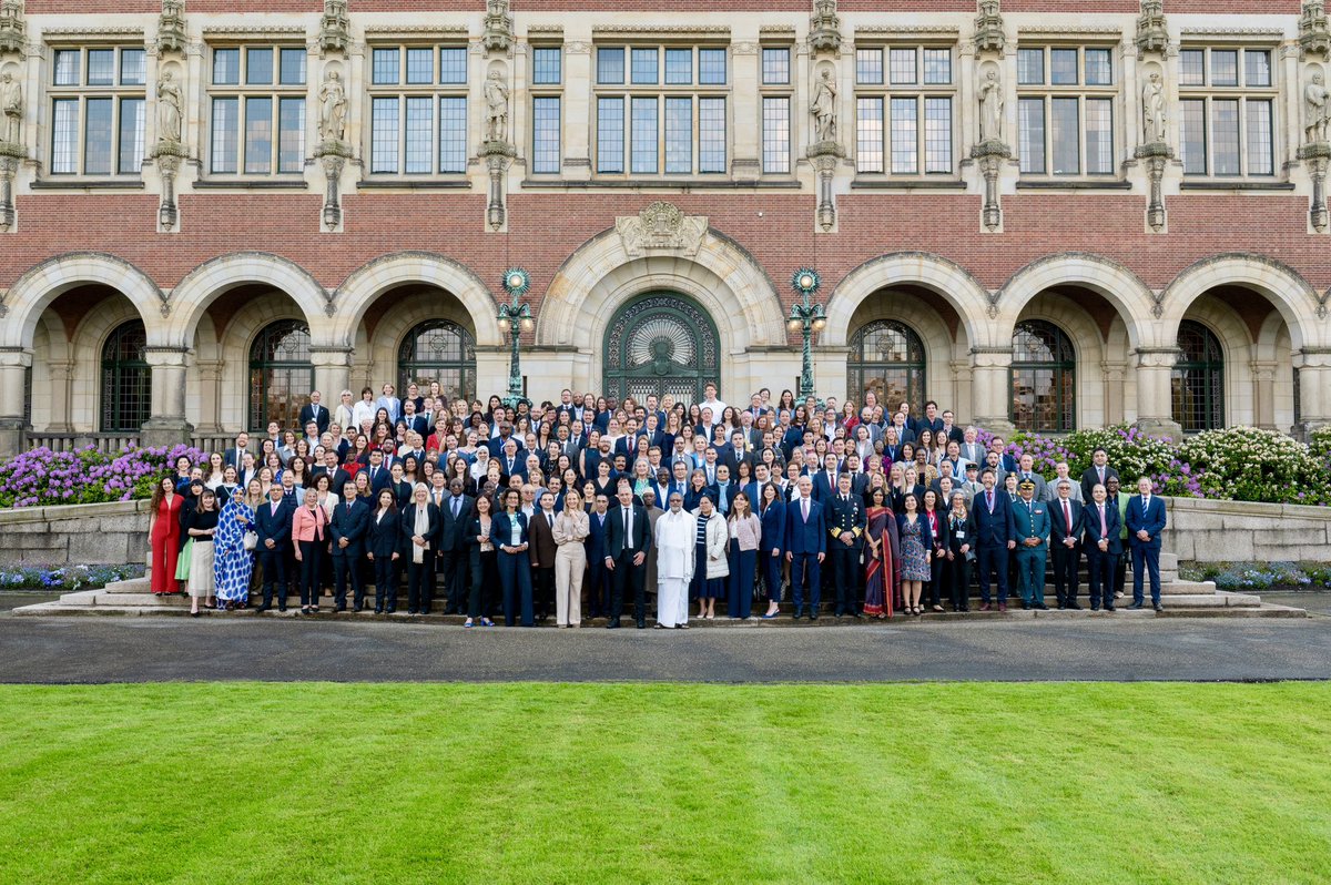 USUNESCO's tweet image. #TeamUSA this week is participating in the @UNESCO International Conference  celebrating the 70th anniversary of The Hague Convention. Looking forward to insightful discussions on preserving cultural heritage for peace building! 🌎🏛️ #HagueConvention #CulturalHeritage