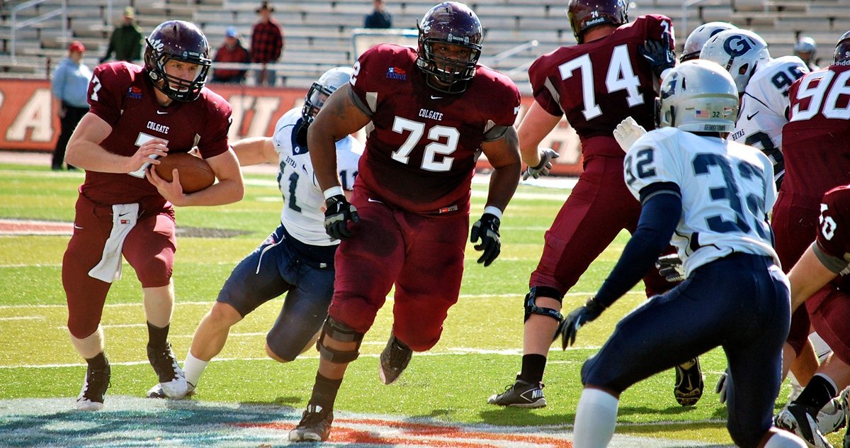 After a great conversation with @CoachBWalsh I'm extremely blessed to receive an offer from Colgate University! Appreciate you coming to watch me last night. #GoGate #ThreeForTheGate @JHMerrittJr @CoachPoe1914 @Coach_Edwards66 @JPRockMO @colegatefb