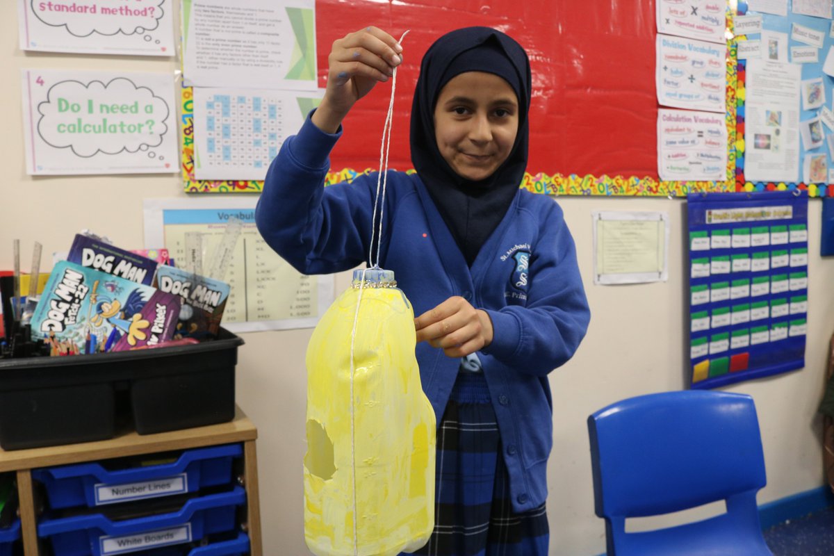 🐦This afternoon we were having fun at @SMwSJPrimary building bird feeders as part of their @PremierLeague Primary Stars Social Action project, top work class! #BRCTInclusion #BRCTEducation | @PLCommunities