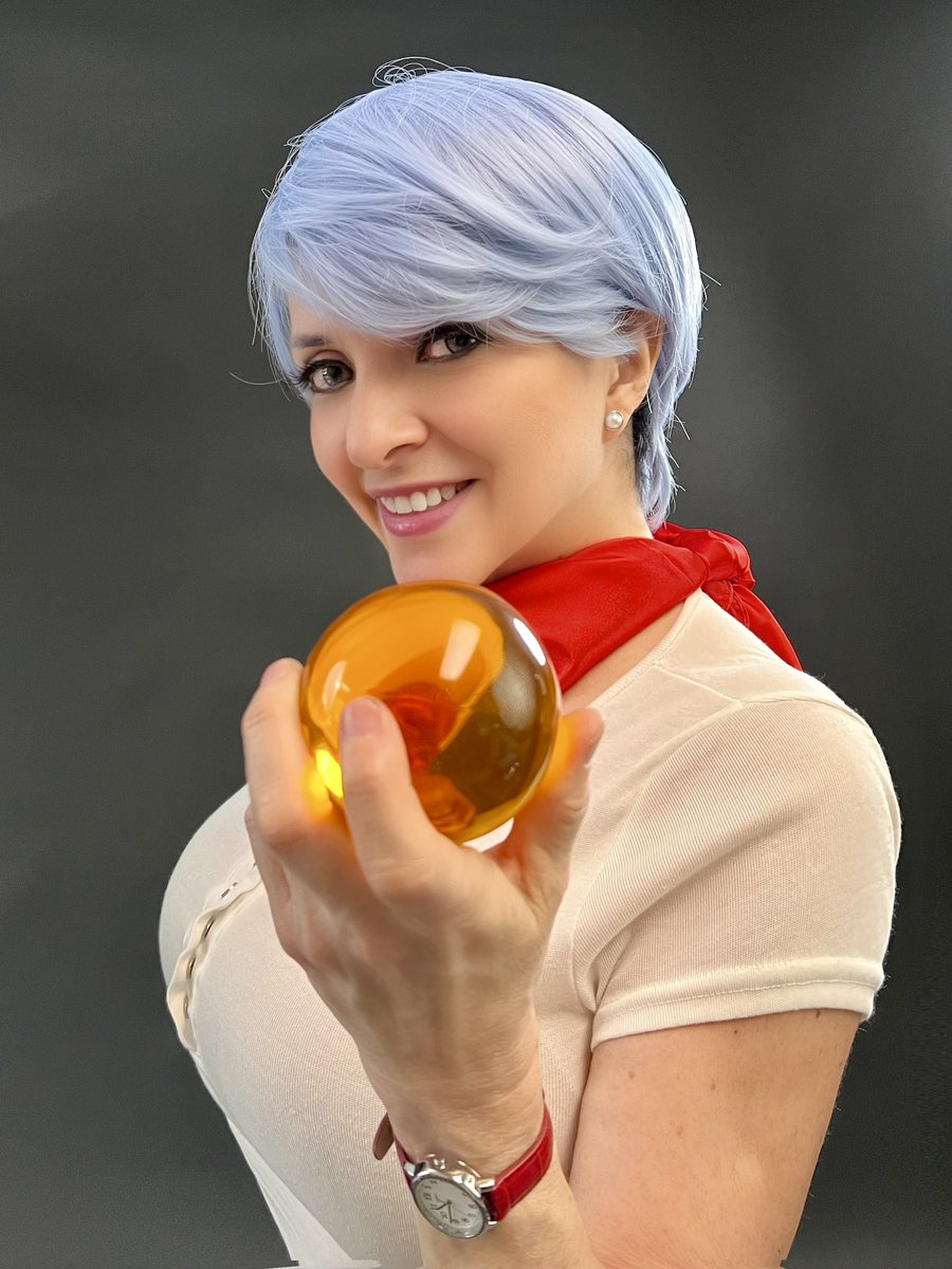 I’m so excited! Next month at @JAFAX I get to meet @MikeMcFarlandVA aka the voice of Master Roshi! 🤩🤩🤩 Of course I’m going to cosplay #Bulma. But which of my 36+ Bulmas? I’m toying with Nightgown Bulma, the one she wore when she flashed him, but maybe my Capsule Corp T Bulma?