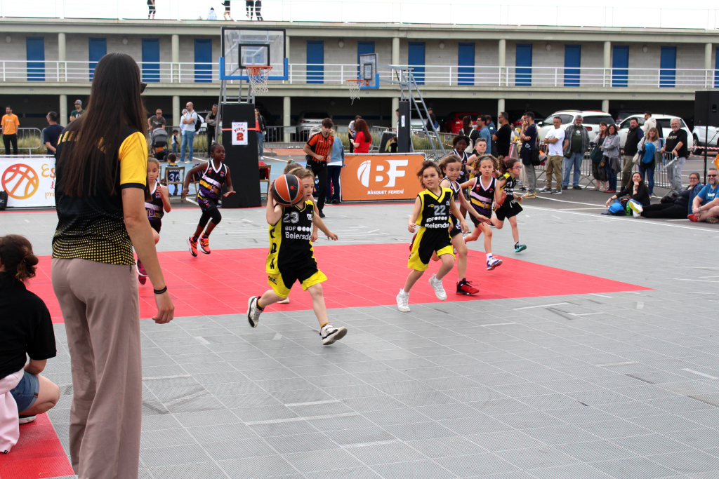 🆕 #Mataró acull la darrera parada del Circuit d'Escoles de Bàsquet

🏀 El Port de Mataró va ser l'escenari, diumenge, d'una nova parada del Circuit d'#EscolesBàsquet de la província de Barcelona amb 20 equips participants

📸 flic.kr/s/aHBqjBcfum
➡️ basquetcatala.cat/noticies/10660