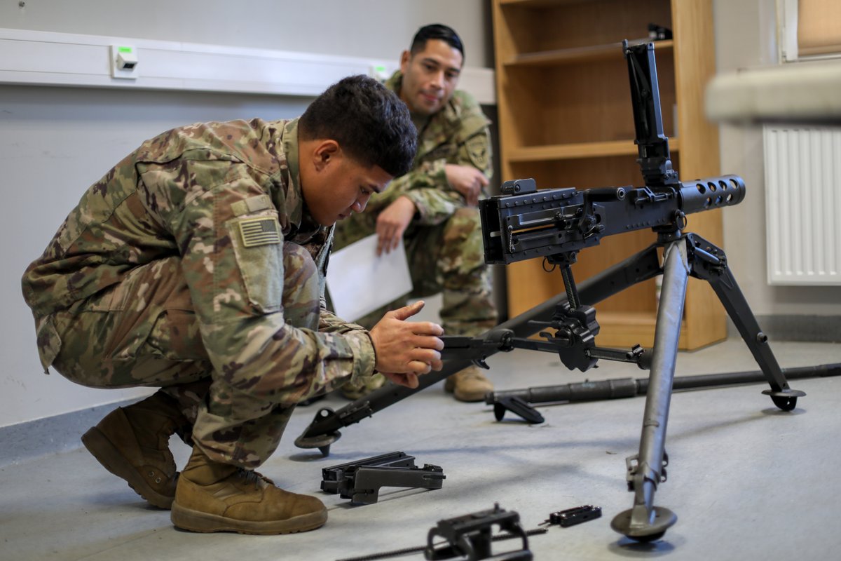 #SergeantsTimeTuesday CSM Krone believes creating ground-up ownership of ideas and initiatives better motivates both individual and collective thought and further empowers existing relationships and standard operating procedures within organizations. army.mil/article/275168