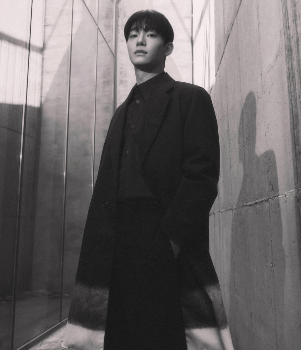 EXO's Chen in a new photo for 'Door', out May 28th.