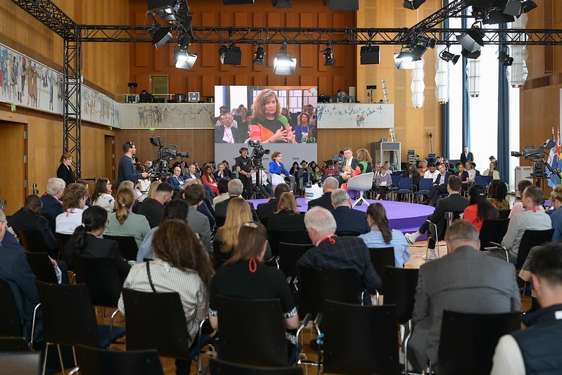 A real highlight of the #GlobalSolutions Summit!

Starting the session on the governance of #AIEthics with @vestager’s keynote, followed by a discussion with @PaulDTwomey moderated by @Juliapomares delving into the challenges of a human-centered #AI integration!

#GSS2024