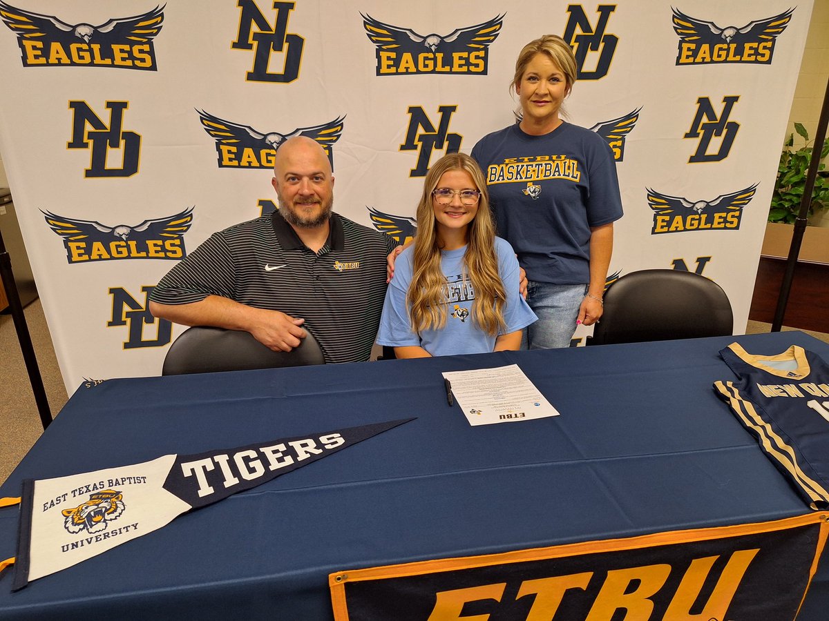 Congratulations to New Diana's Abbie Shafer for signing this morning to play basketball at ETBU.