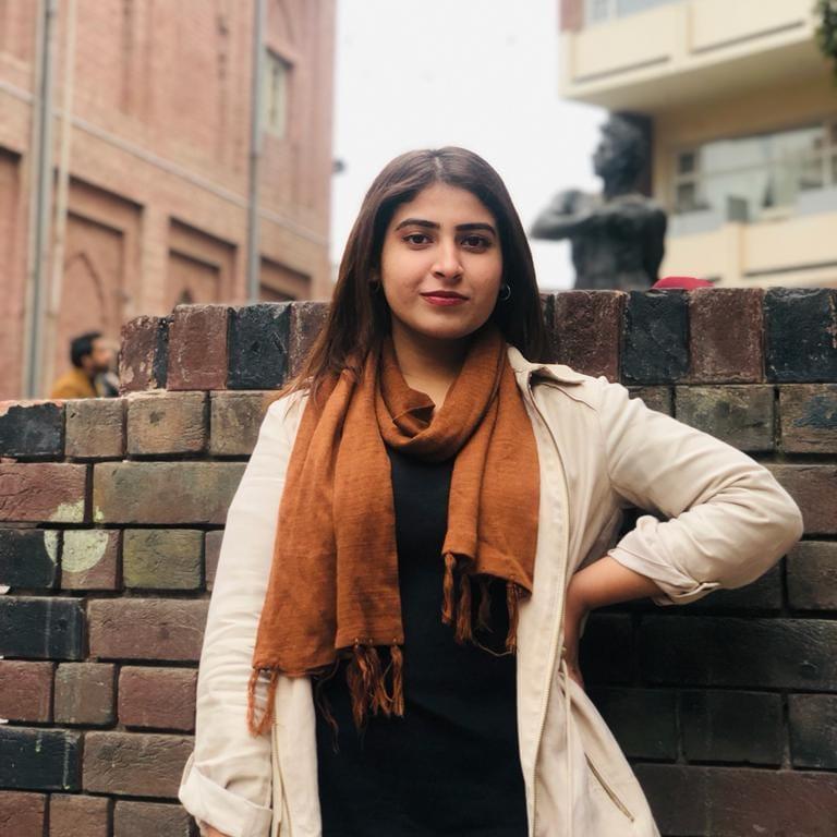 Our @opencampus_xyz Internship Bootcamp alumni continue to inspire! Today, let’s meet Neha Chaudhary! 👋 📍 Neha lives in Islamabad, Pakistan. She is currently working as a technical writer and Unity game developer. 💻 Although she graduated with a degree in mechanical