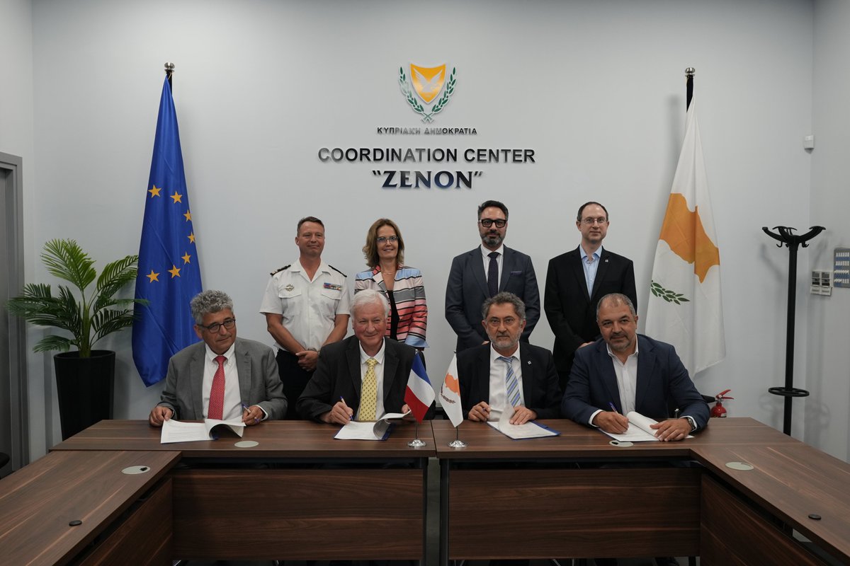 cmmicyprus's tweet image. Major #MoU signed today with @SignalGeneriX, #Lanego and #Arkeocean to reinforce our joint commitment to building the highest possible levels of #research, #innovation, #proficiency and #knowledge in the Marine and Maritime sectors.

More details 👉tinyurl.com/5ev8r22f