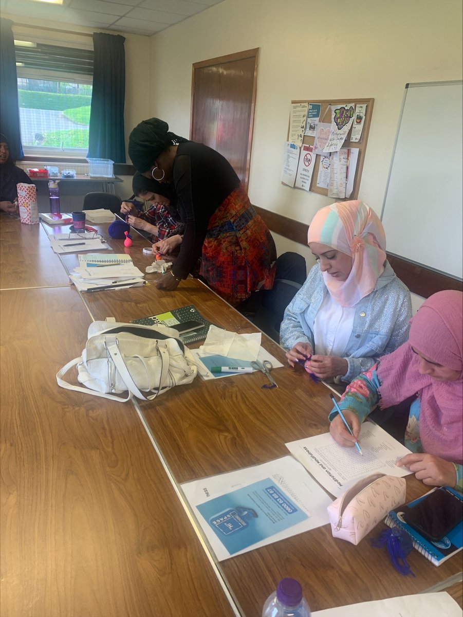 Here are some pictures from the Motherwell ESOL groups today. They made stress balls and awareness ribbons, and they discussed ideas for improving mental health.
#MentalHealthAwareness2024 #BecauseOfCLD #AdultLearningMatters