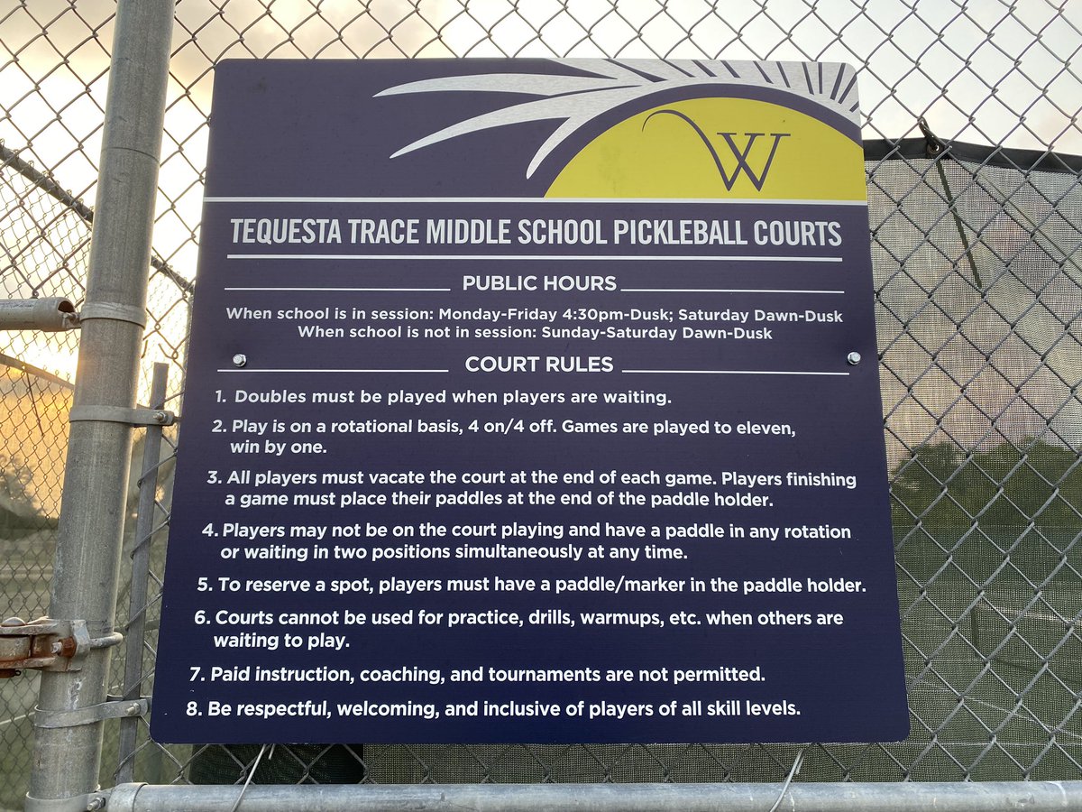 granadoscesar's tweet photo. Yesterday picketball courts at Tequesta closed in the afternoon after school. @CityofWeston is there any problem? Usually courts are open after school until dawn. https://t.co/xHl8HVA5UL