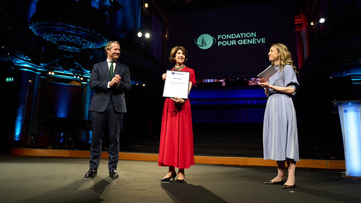 Fabiola Gianotti reçoit le prix 2024 de la Fondation pour Genève 'Je suis très honorée et reconnaissante de recevoir ce prix prestigieux de la part de la Fondation pour Genève. La mission et les valeurs du CERN, telles que l’importance de la recherche scientifique et des