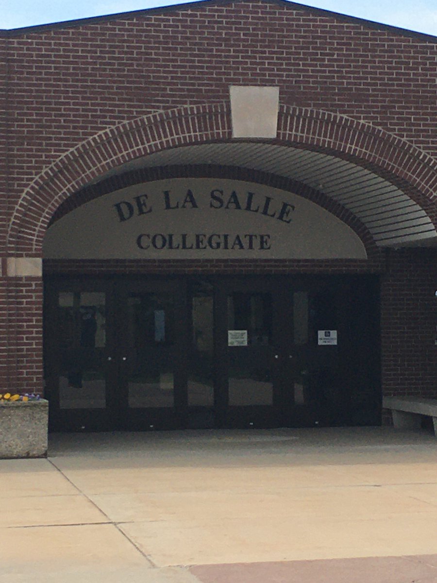 Great time visiting @DLSFootball_MI this morning! Thanks @coachrohn for great hospitality shown to @CalvinKnightsFB ! Enjoyed speaking with the young men at De La Salle! #CalvinGoldRush