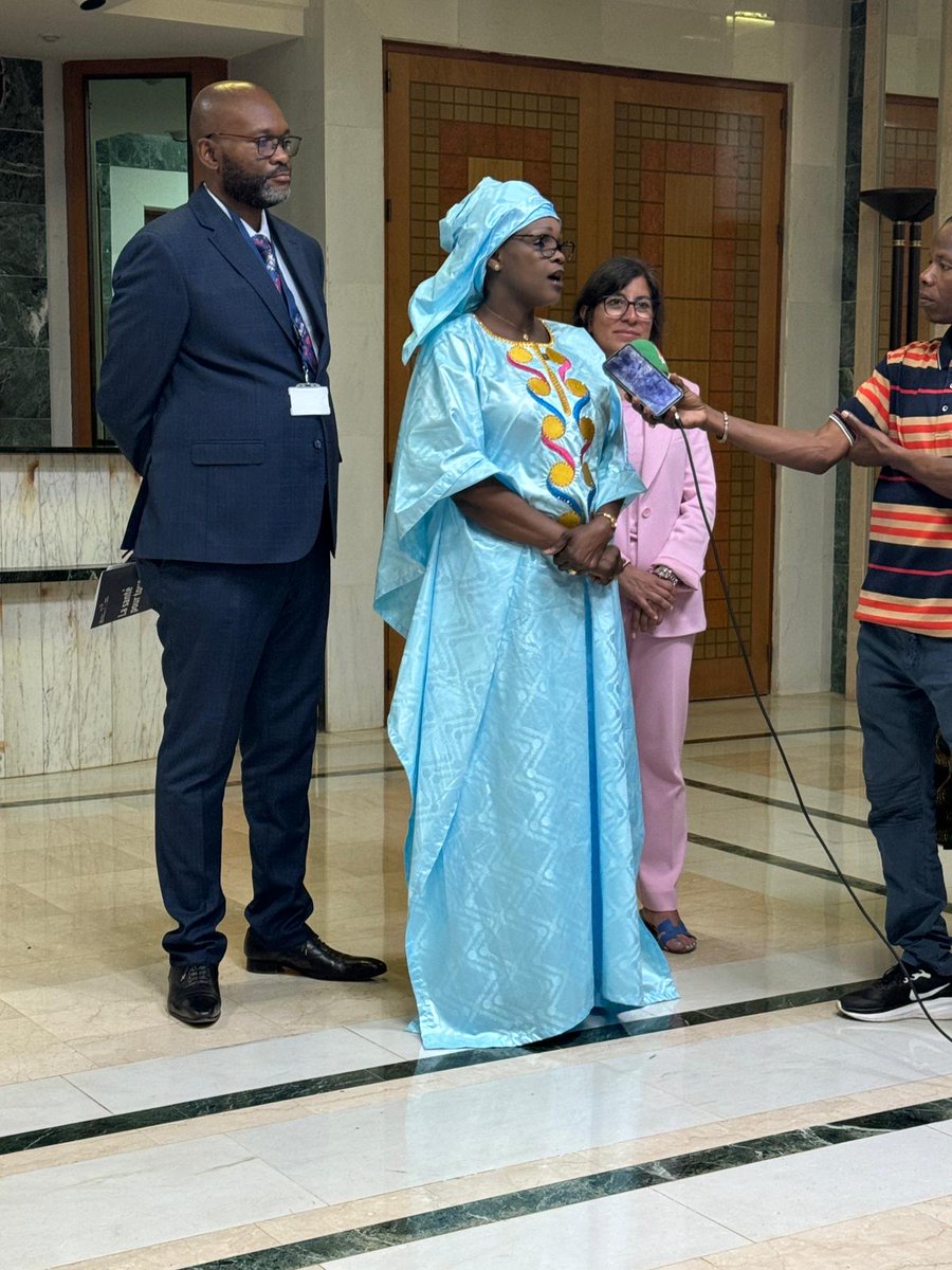 🙏Dr Fatou Mbaye Sylla & @santegouv_sn for hosting 100+ govs & #globalhealth agencies to talk #OxygenAccess in #Senegal 14-16 May. When national govs #InvestinOxygen they can make rapid progress on both health #SDGs & #pandemic preparedness. @OMS_SENEGAL #GlobalOxygenAlliance