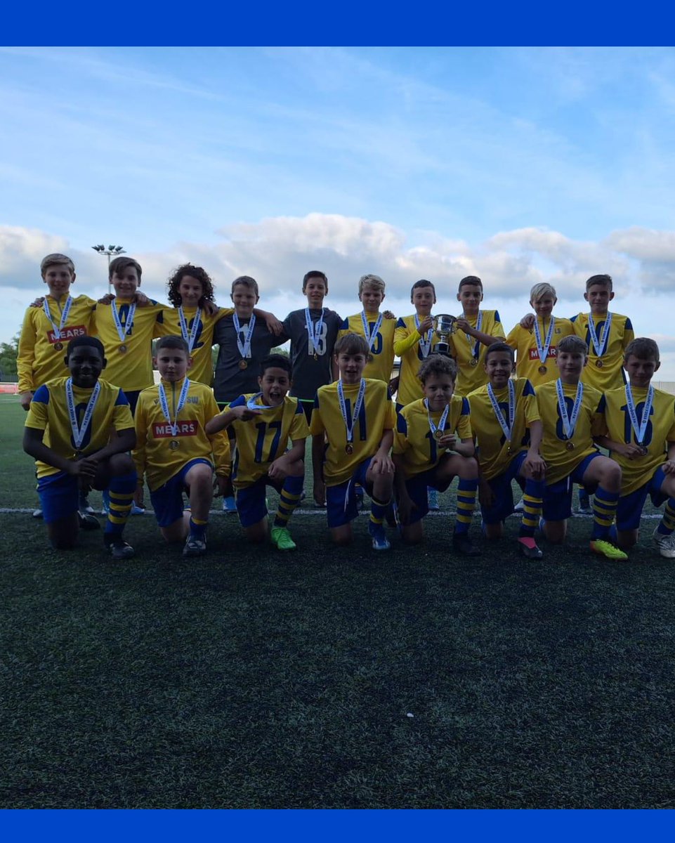 HaveringSchoolSport (@havschoolsport) on Twitter photo Havering u12s were victorious in the Essex Cup Final last night against Chelmsford and Mid-Essex
A great display in both halves from the boys saw them walk away with the trophy following a 5-2 victory <a href="/emersonparkpe/">EmersonparkPE</a> <a href="/EmersonParkAC/">Emerson Park Academy</a> Havering u12s were victorious in the Essex Cup Final last night against Chelmsford and Mid-Essex
A great display in both halves from the boys saw them walk away with the trophy following a 5-2 victory <a href="/emersonparkpe/">EmersonparkPE</a> <a href="/EmersonParkAC/">Emerson Park Academy</a>