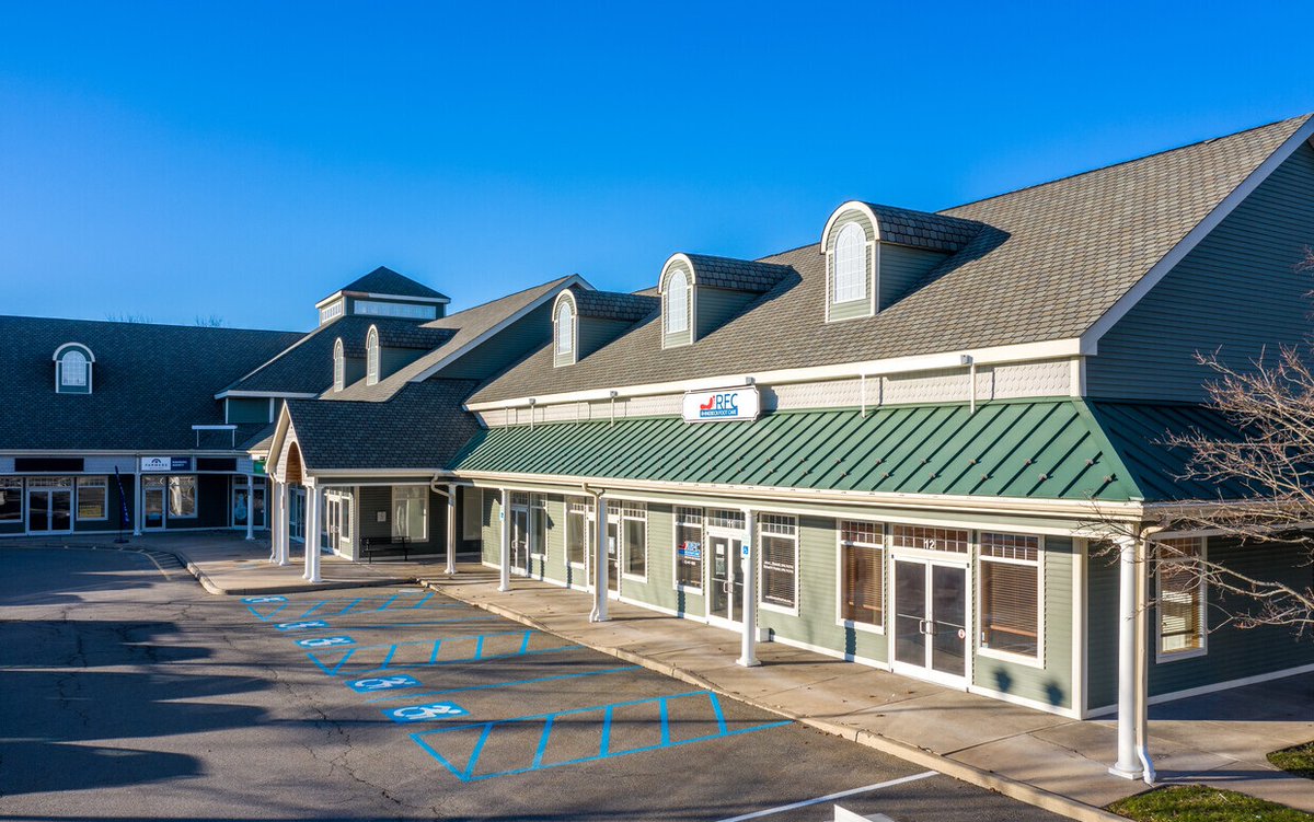 cr_properties's tweet image. Summerlin Plaza; NYS Rt 376, Crossroads Location - Southern & Central Dutchess County
.
.
#hudsonvalleynewyork #poughtential #CRProperties #newlisting #newyork #realestatenyc #riverside #officeforlease #hudsonvalleyhappenings #newyorkrealestate #officepark #officebuilding