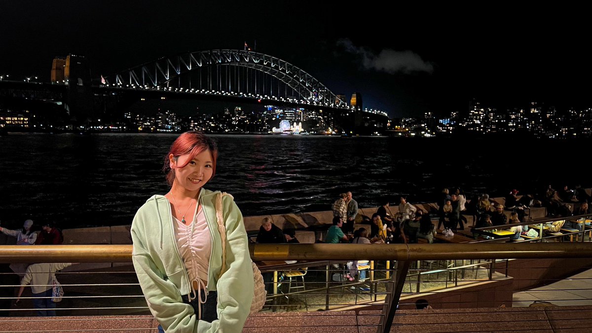 シドニー編完🇦🇺
これ以上いても私が求めるものはここでは見つけられない気がしたから。
って事でまた旅に出ます✌🏻
やっぱり無計画に自分の衝動的な気持ちのままに移動し続けるのが1番私らしいし1番幸せ感じるの🫶🏼
明日から住所不定無職です😇