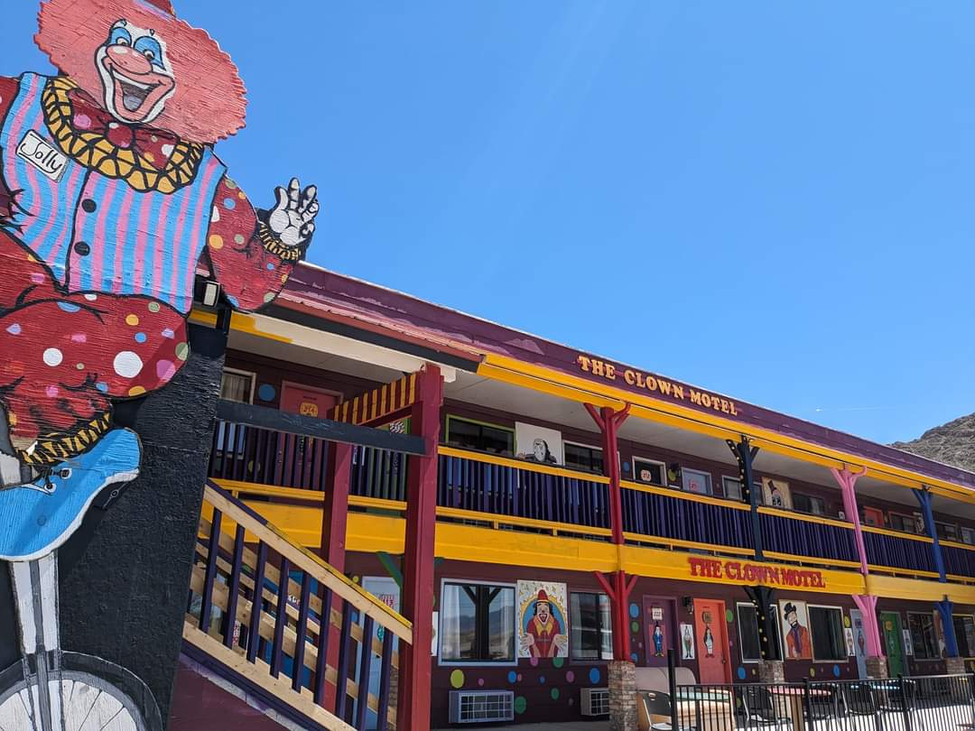 weff_jeston's tweet photo. The Clown Motel was one of our favorite spots and is supposedly the most haunted hotel in the world. 
The ghosts were really kind and friendly, but you're not allowed to bring them home. https://t.co/Ogxyw7fVOo