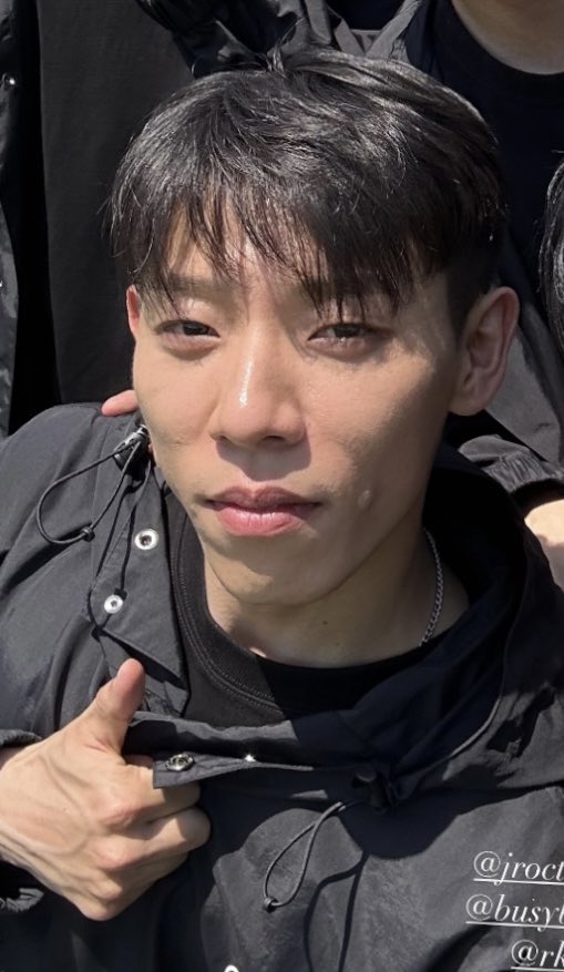 누구냐고 진짜•••