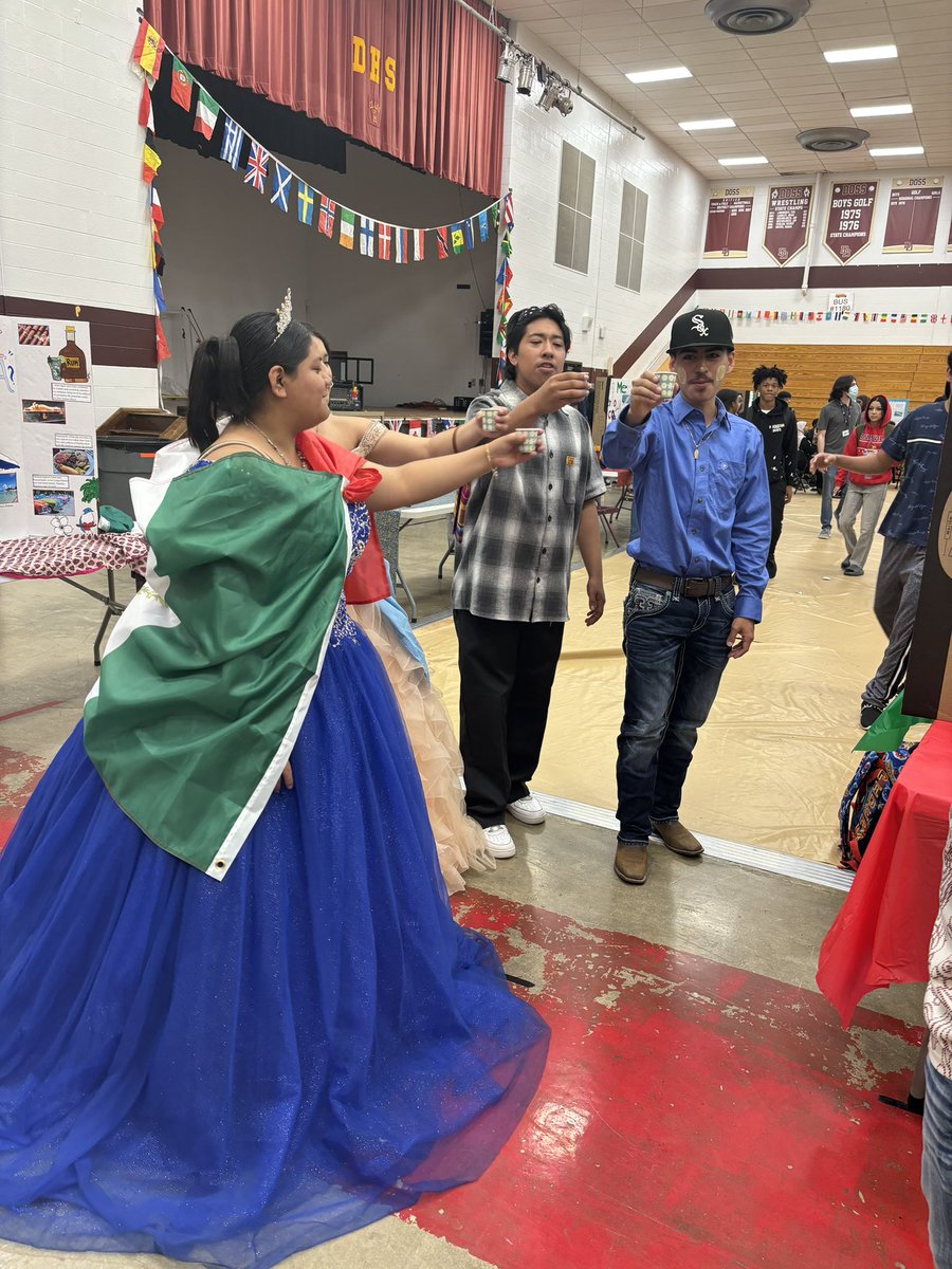 Doss High School tweet media