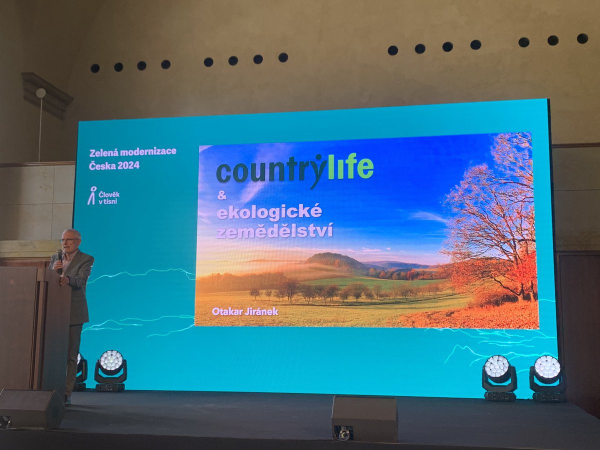 “For those of us who started this out (#GreenTransition) 30 yrs ago,  it’s inspirational to see so many people here today,” claims Otakar Jiranek, director of Cz based organic grocery store, #CountryLife #zmc24