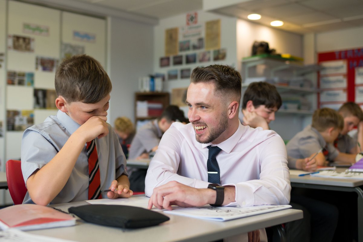 Have you thought about pursuing a career in teaching? 👨‍🏫 The one-week Taste of Learning course will provide an insight of a career in teaching at either a Welsh Primary or Secondary School. 📅 Date: June 3-7, 2024 🔗 bit.ly/46uiyi8