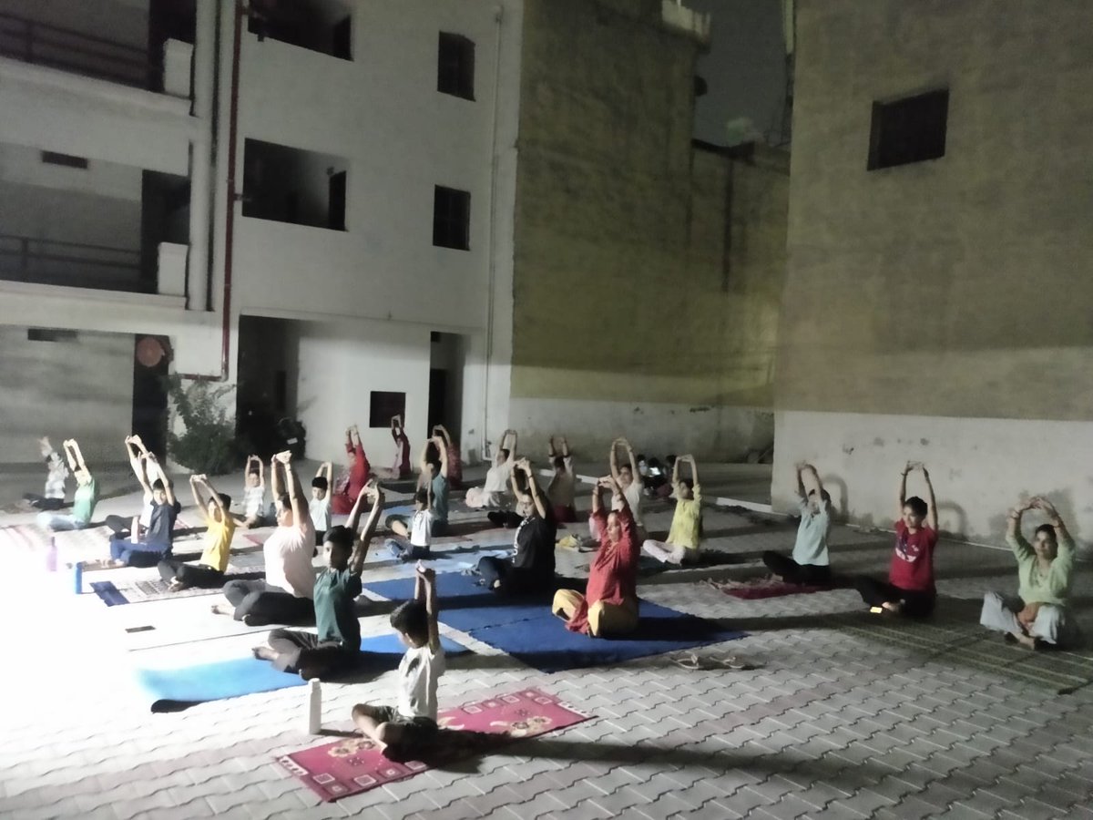 ਸੀ.ਐੱਮ  ਦੀ ਯੋਗਸ਼ਾਲਾ- ਅਦਰਸ਼ ਨਗਰ, ਨਆਗਾੰਵ ਮੋਹਾਲੀ, ਪੰਜਾਬ। 

C.M. Di Yogshala - Adarsh Nagar ,Nayagaon,Mohali , Punjab

#CMDiYogshala
#Yoga
#yogainspiration