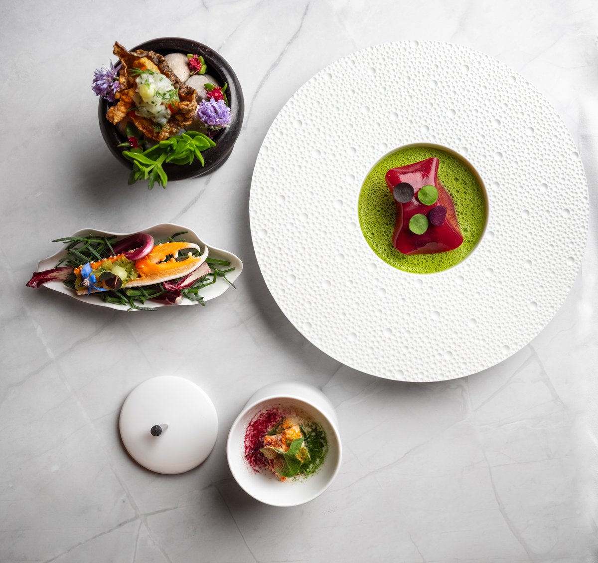 Monte-Carlo Bay (@montecarlobay) on Twitter photo Relive in pictures an evening where the art of gastronomy was at its apogee: on Saturday May 11th, Chefs <a href="/marcelravin/">Marcel Ravin</a> and <a href="/davidtoutain/">David Toutain</a> hosted an exceptional four-hands dinner at the heart of the @bluebaymarcelravin, on the occasion of the #FestivalDesEtoilésMonteCarlo 2024. Relive in pictures an evening where the art of gastronomy was at its apogee: on Saturday May 11th, Chefs <a href="/marcelravin/">Marcel Ravin</a> and <a href="/davidtoutain/">David Toutain</a> hosted an exceptional four-hands dinner at the heart of the @bluebaymarcelravin, on the occasion of the #FestivalDesEtoilésMonteCarlo 2024.