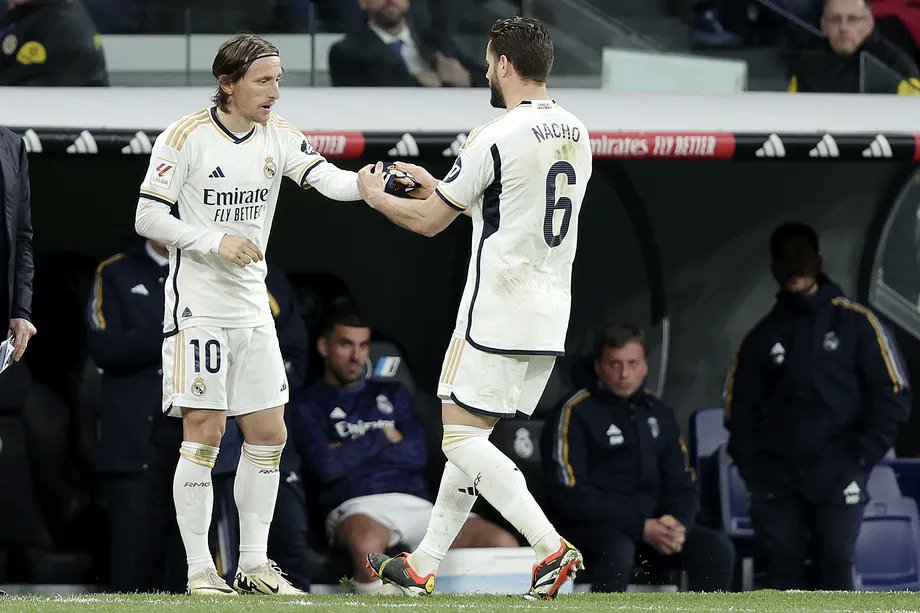 🚨 BREAKING: Setelah pengabdian selama 23 tahun, tiba waktunya Nacho Fernandez akan meninggalkan Real Madrid di akhir musim nanti.

Begitu pun dengan Luka Modric yang sudah berseragam Los Blancos selama 12 tahun. Kontrak keduanya tidak diperpanjang. 💔 [📰 @relevo]