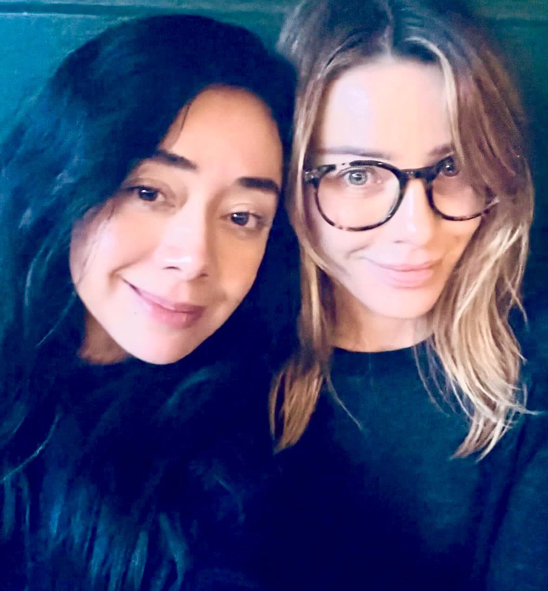 REUNITED AND IT FEELS SO GOOD!!

#lucifernetflix #aimeegarcia #laurengerman