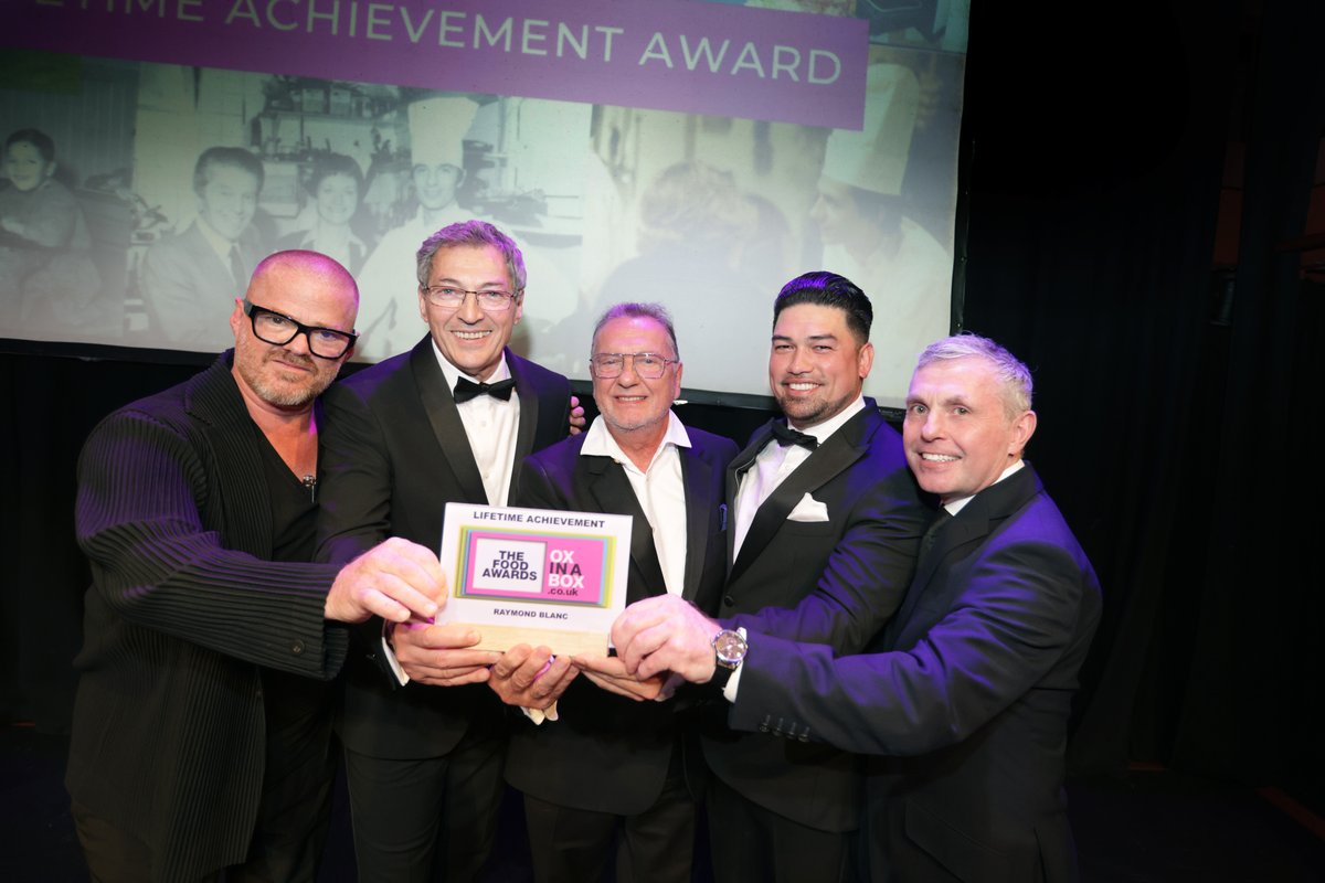 We are delighted to share that our Chef Patron, @raymond_blanc OBE, was honoured with the Lifetime Achievement Award at the Ox in a Box Awards 2024 last night. A nod to 40 remarkable years at Le Manoir!

Read more about the awards: bit.ly/3yji4Pz

#LeManoir
#Oxfordshire
