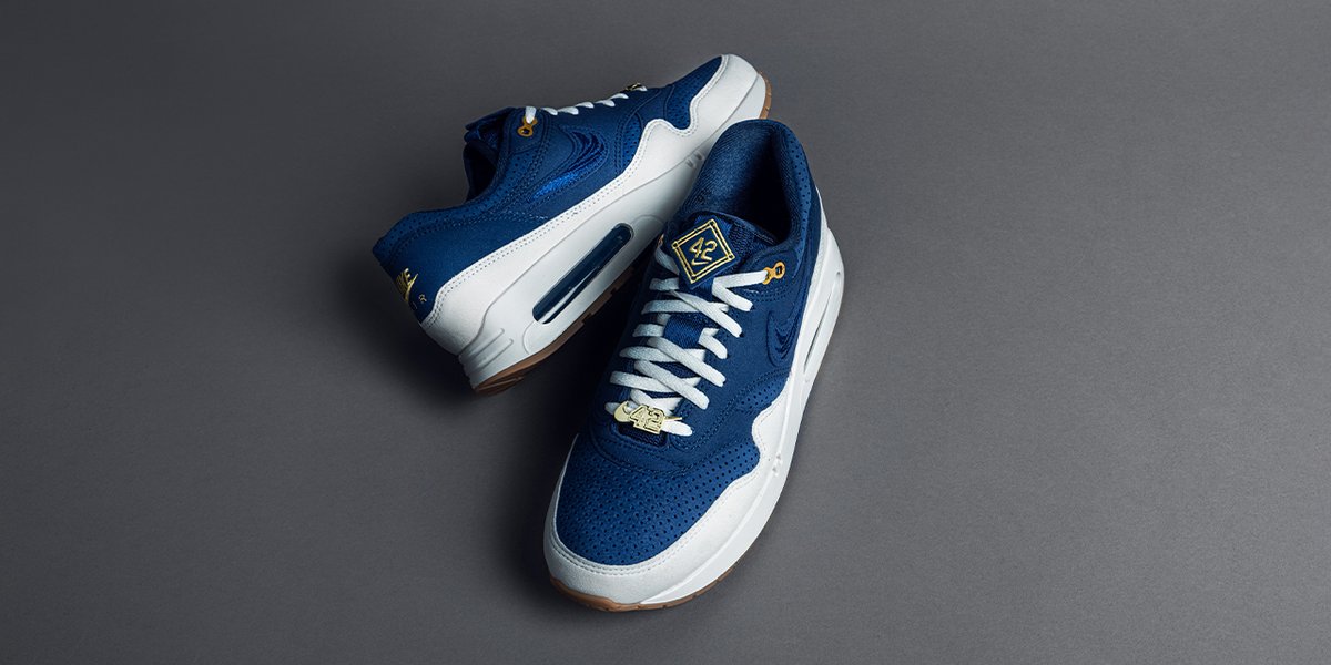 The legacy of baseball icon and civil rights activist Jackie Robinson is immortalized on the Nike Air Max 1 ‘86 “Jackie Robinson.” The shoe’s color scheme and details are inspired by Robinson’s time with the Brooklyn Dodgers in the 1940s and 1950s.

stadiumgoods.com/en-us/shopping…