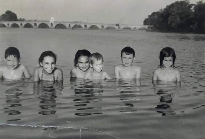 Meriç Nehri Edirne, 1965 O yıllarda çocuklar yüzüyormuş son yıllarda MERİÇ 'de ÇOCUKLAR ÖLÜYOR