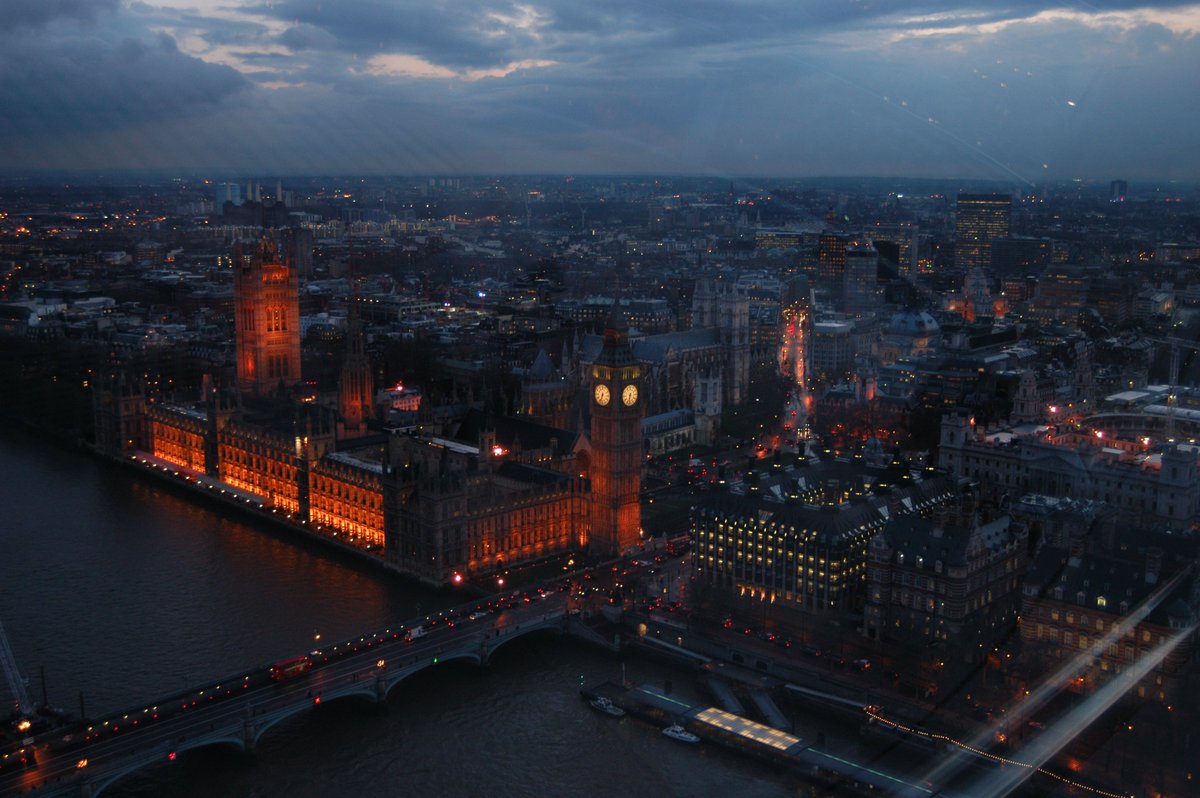 Around “Big Ben”
From “London Eye”
Around 1830, March, 2004