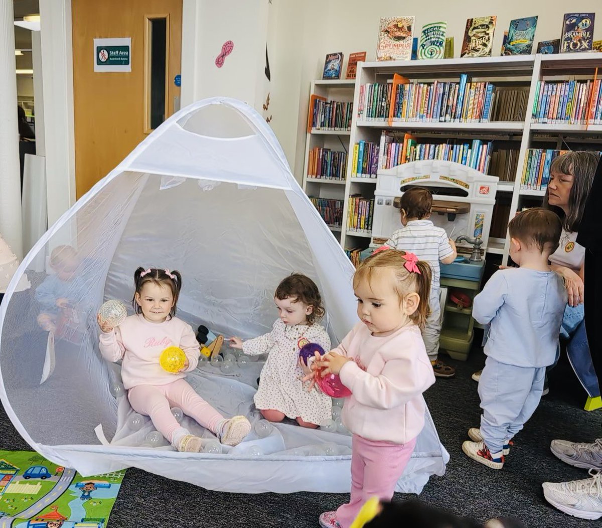 This Week is Bookbug Week. We had a fantastic Bookbug at Greenock Central Library this morning. Lots of grown ups and children stayed and played after the session. #BookbugWeek