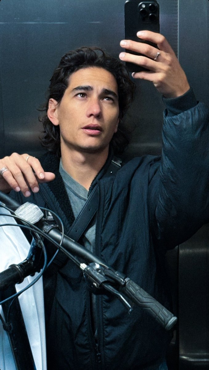 𝙉𝙀𝙒 𝙎𝙏𝙊𝙍𝙔!   ﹡   𝙸𝙽𝚂𝚃𝙰𝙶𝚁𝙰𝙼
⸻⸻⸻───--
    ← ❍ 𝐇𝐔𝐆𝐎𝐊𝐍𝐎𝐖𝐒𝐁𝐄𝐒𝐓      •••                   

⠀𝖲𝖾𝗇𝖽 𝗆𝖾𝗌𝗌𝖺𝗀𝖾 ♡ ➤