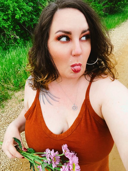 Vote for me in the May Flowers Contest? 😎 Link below with rewards!👇🏻   #porn #milf #sexy #woman #tits<a href="/tag/curvy"class="tags"><span>#curvy</span></a><a href="/tag/sexy"class="tags"><span>#sexy</span></a><a href="/tag/porn"class="tags"><span>#porn</span></a><a href="/tag/pinup"class="tags"><span>#pinup</span></a><a href="/tag/woman"class="tags"><span>#woman</span></a><a href="/tag/boobs"class="tags"><span>#boobs</span></a><a href="/tag/busty"class="tags"><span>#busty</span></a>