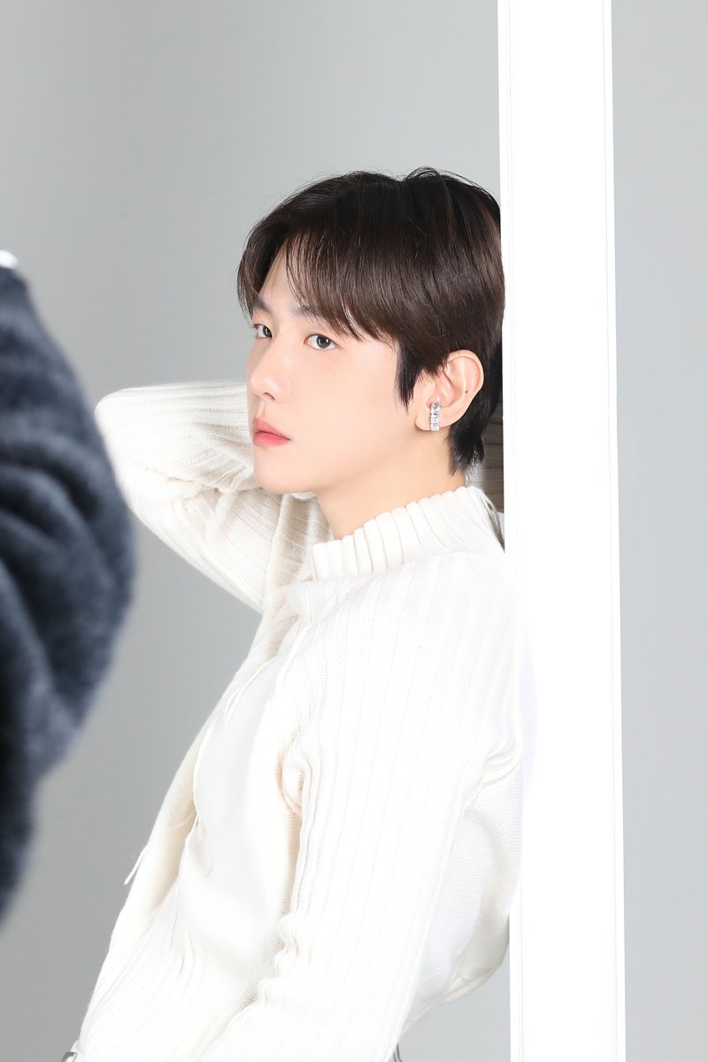 BAEKHYUN_INB100's tweet photo. 2024 BAEKHYUN ASIA TOUR 
Lonsdaleite Poster Behind

#백현 #BAEKHYUN #Lonsdaleite #2024BAEKHYUNASIATOUR https://t.co/kk7UrN7b5t