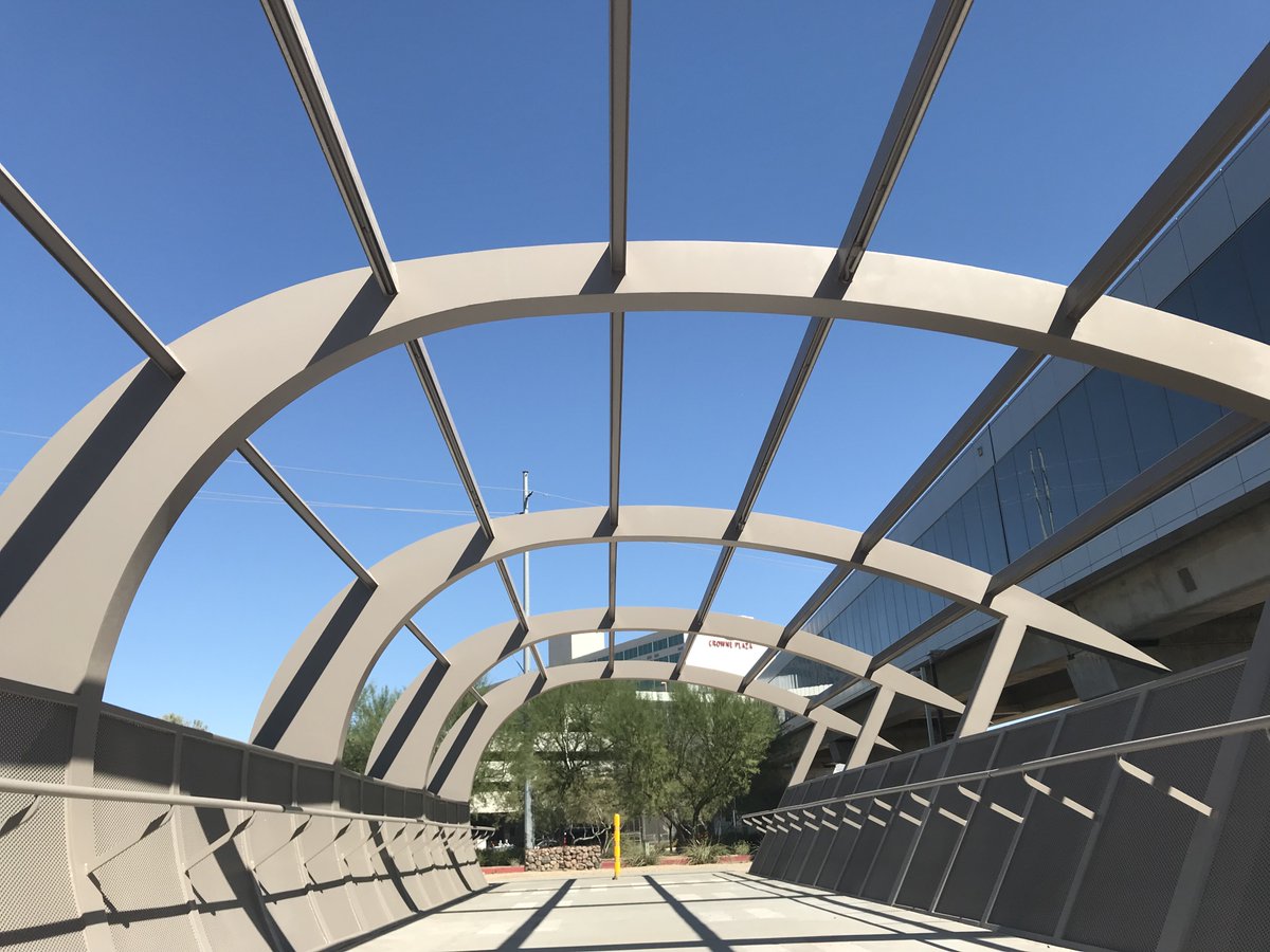 StreetsPHX's tweet photo. The award-winning and popular Grand Canalscape is a 12-mile multiuse trail that arcs through the city from the Tempe border almost to I-17. Find out more at https://t.co/yxz1vy4j2D
#NationalInfrastructureWeek2024 #CityEngineering #StreetsPHX #PHX https://t.co/vXowqnhqmQ