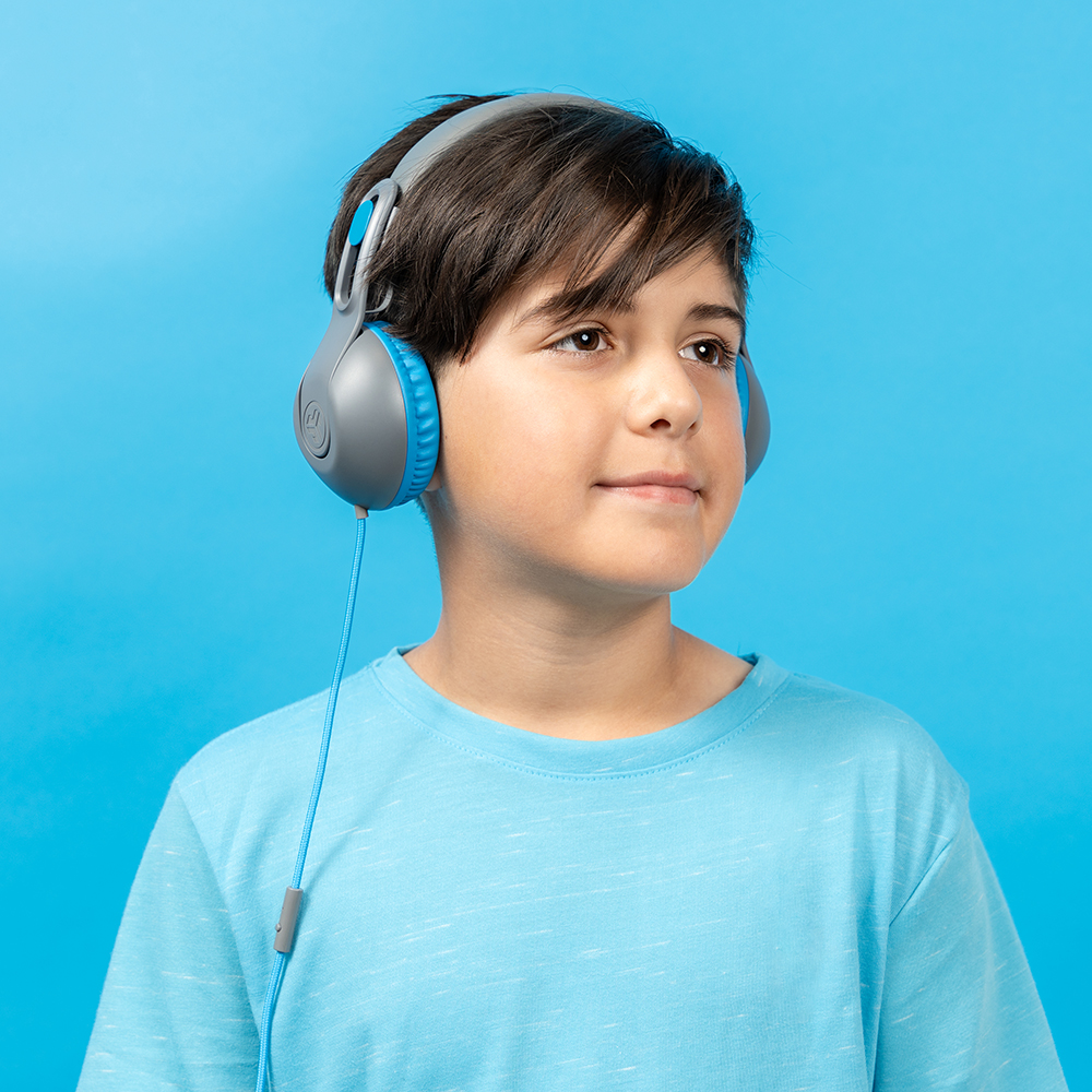 Introducing the JBuddies Studio 2 - On-Ear Kids Headphones 🔇Safety - volume limiter for safe listening levels ☁️Comfort - feather-light build for all day comfort 👭Share Wireless Mode - share content from a single source