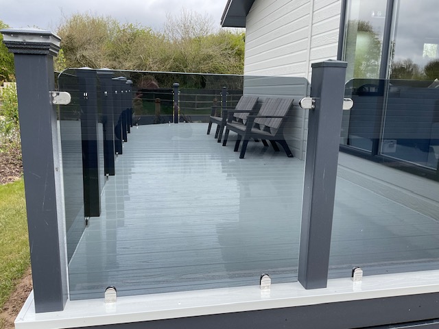 vinylsols's tweet photo. We're really proud of our decking installation for the Sales Reception at @Hoburneholidays Cotswold Reach in Gloucestershire, Hoburne's 9th and newest park. For a FREE decking consultation for your holiday home or lodge, get in touch with our team here: https://t.co/9rvAIT9m4Q https://t.co/gR2dwzCYLD