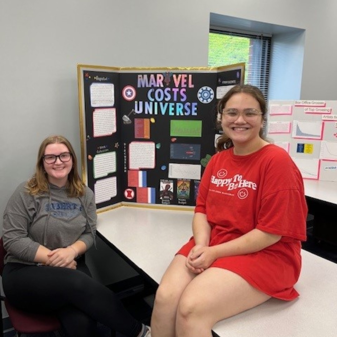 CvccVa's tweet image. Our sophomore and senior Early College students at the Bedford Center showcased their incredible MTH 245 Statistics projects! 🌟 Check out some snapshots of their hard work! 📸 

#StatisticsProject #EarlyCollege