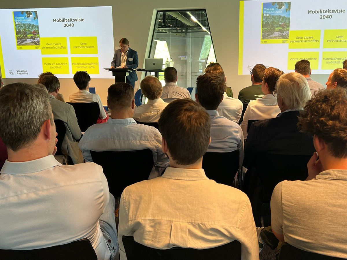 VlL Nieuws (@vilogistiek) on Twitter photo Veel belangstelling voor VIAVIA event Duurzame stadslogistiek en de expo. <a href="/Logiville1/">Logiville</a> <a href="/DepartementMOW/">Departement Mobiliteit en Openbare Werken</a> <a href="/LydiaPeeters/">Lydia Peeters</a> #Empowering Logistics Veel belangstelling voor VIAVIA event Duurzame stadslogistiek en de expo. <a href="/Logiville1/">Logiville</a> <a href="/DepartementMOW/">Departement Mobiliteit en Openbare Werken</a> <a href="/LydiaPeeters/">Lydia Peeters</a> #Empowering Logistics
