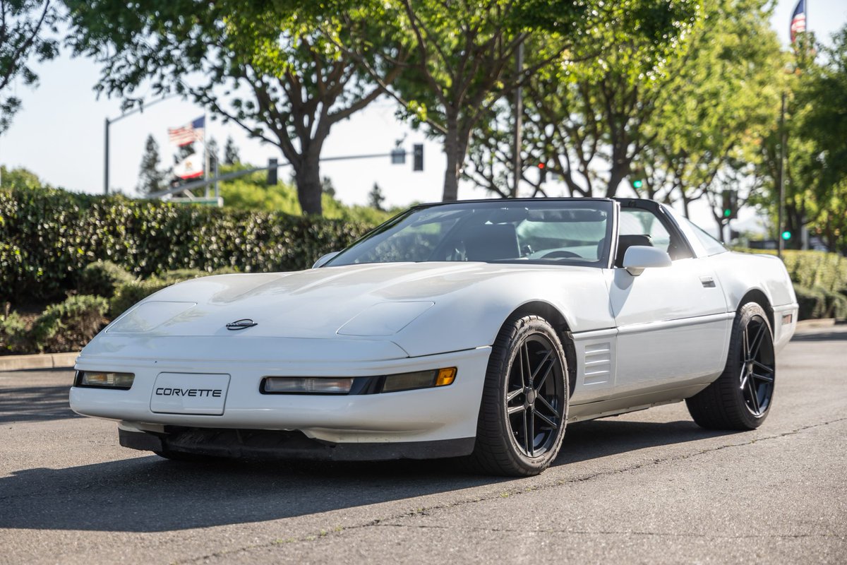 Ups For Dealers: 1992 Chevrolet Corvette Coupe 6-Speed at No Reserve: This 1992 Chevrolet Corvette coupe has remained registered in California from new and was purchased by the seller from the… dlvr.it/T6svSW Bringatrailer.com #carsofinstagram #carporn #classiccar