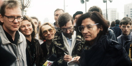 «Christas Gesicht ist der fortwährende innre Kampf anzusehn … warum darfst du dich nicht frei u offen entwickeln, mit deinen grossen Fähigkeiten», schreibt PW nach einem Treffen mit Christa Wolf im Mai 1978. Jetzt gibts eine Wolf-Ausstellung in Zürich: buecherraumf.ch/feminismus-und…