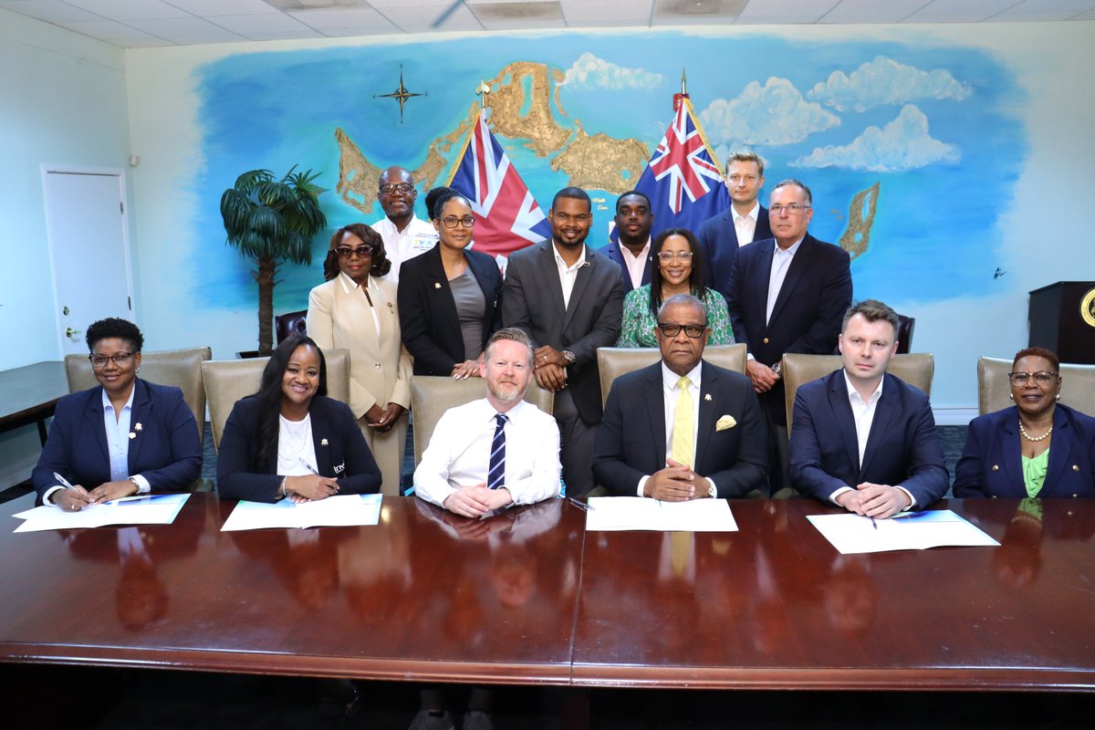 Invest TCI facilitates the Development Agreement Between TCIG and Molo Hotel Group Read more: investturksandcaicos.tc/invest-tci-fac…